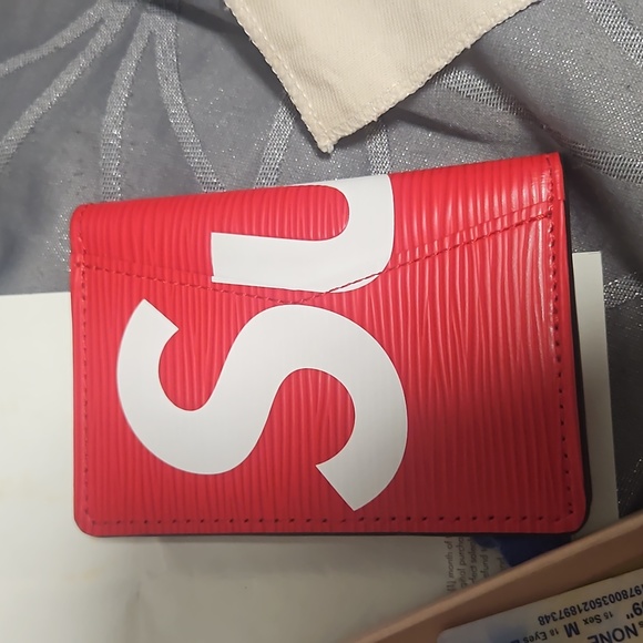 SUPREME X LOUIS VUITTON WALLET - Picture 4 of 5